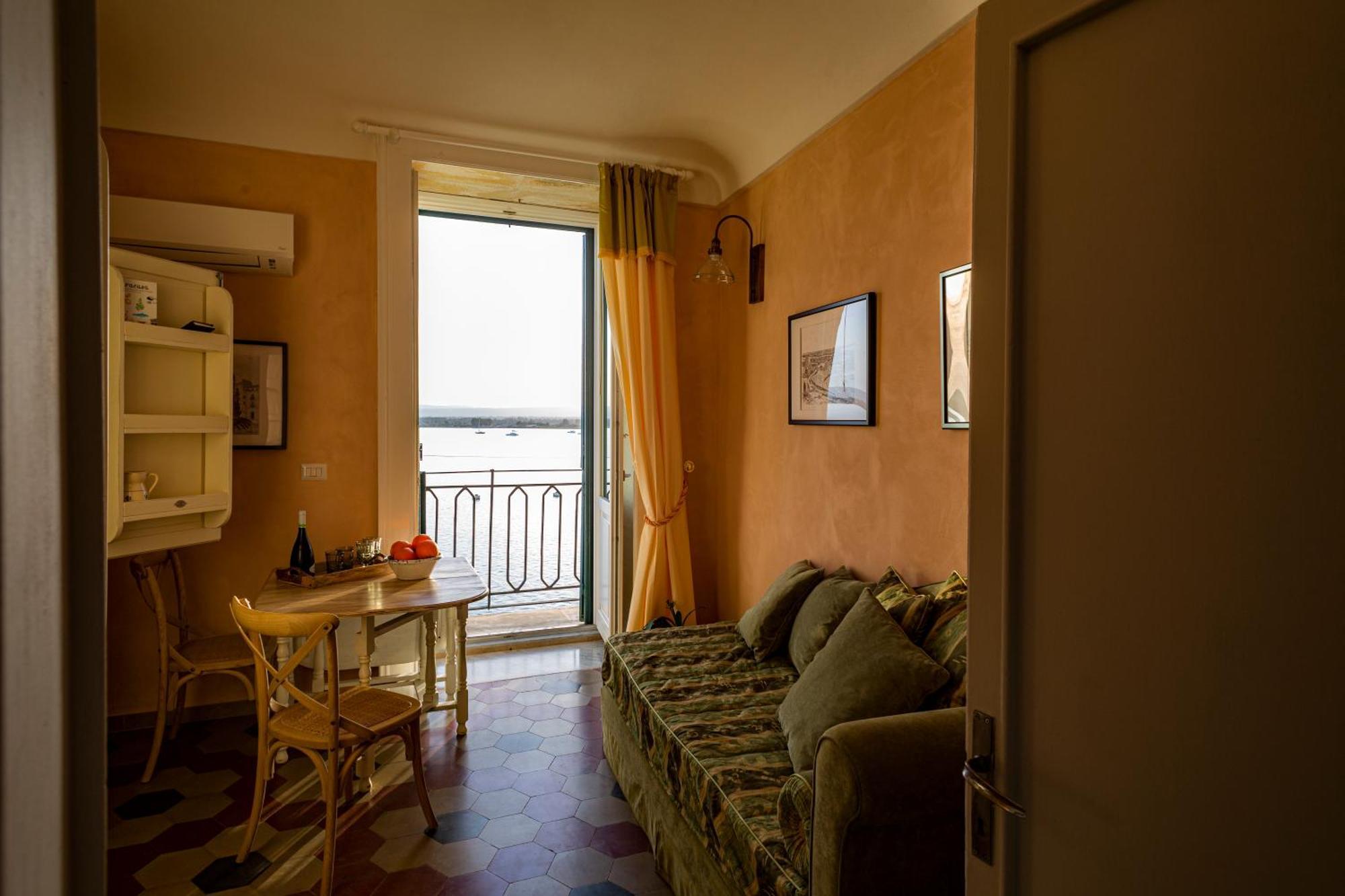 Dimora Di Ulisse Sea View Holiday Apartment Syrakus Exterior foto